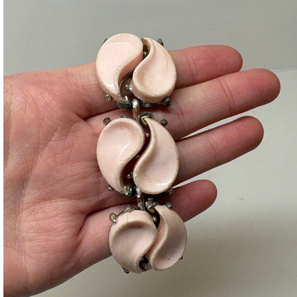 Vintage Mid Century Pink Enamel Swirl Link Bracelet Silver Tone MCM Articulated